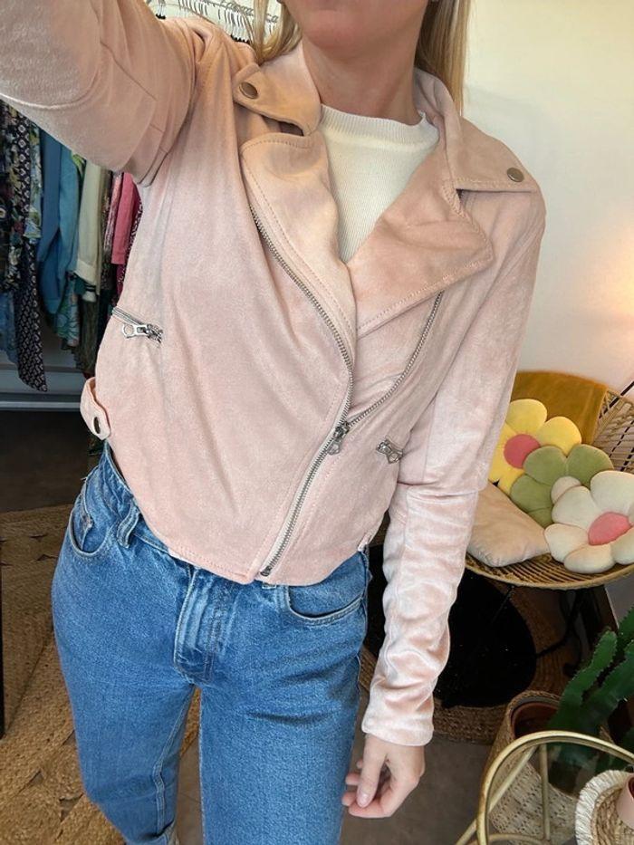 Perfecto en suédine Bershka rose pâle, taille M - photo numéro 3