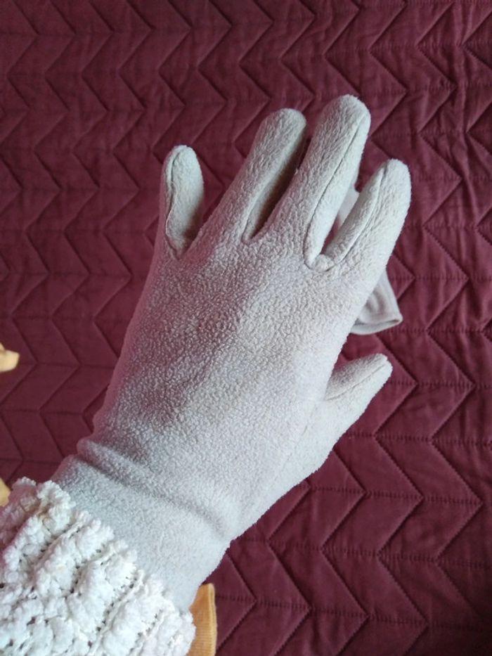 Paire de gants tout doux - photo numéro 1