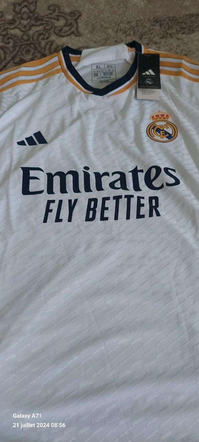 Real madrid  Maillot Domicile 24/25 taille XL neuf emballer - photo numéro 6