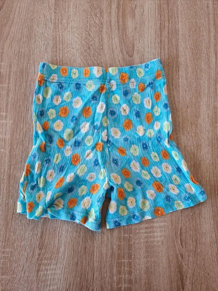 Short bleu à fleurs taille 6 ans 114 cm - photo numéro 2