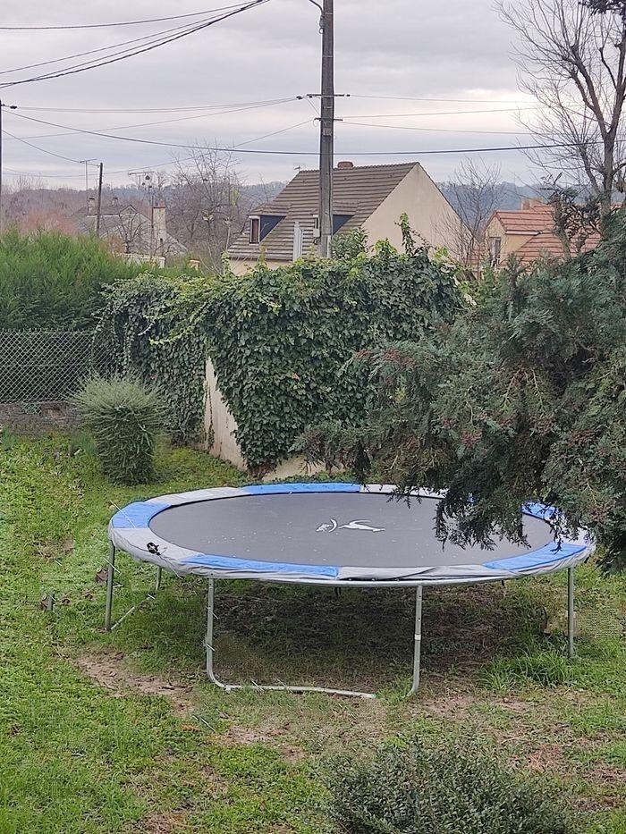 Trampoline à retirer sur place - photo numéro 1