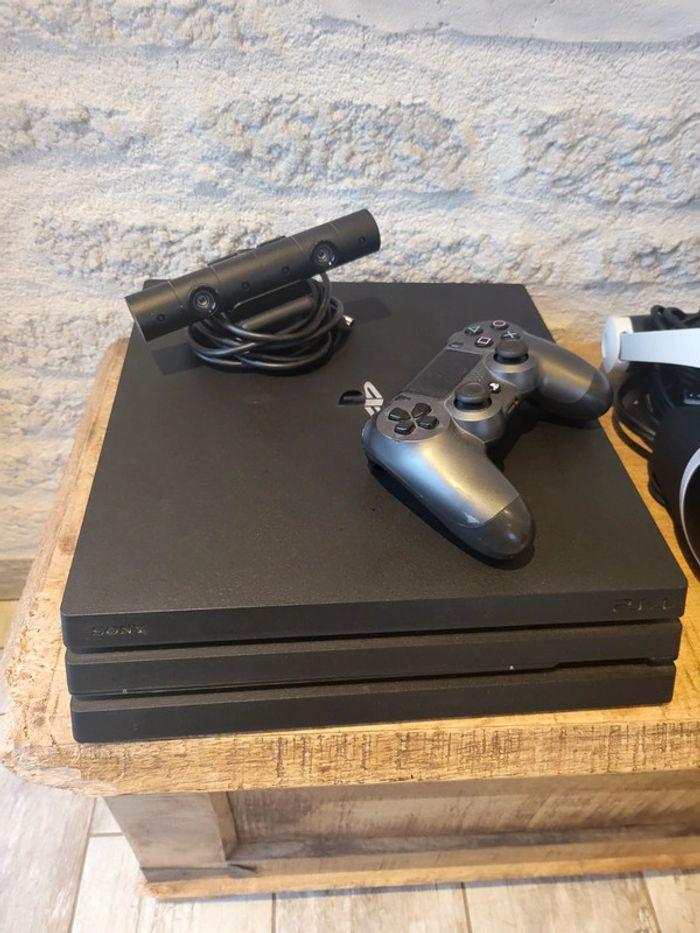 Console Ps4 Pro + PsVR - photo numéro 6