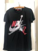 T shirt nike sir Jordan . L