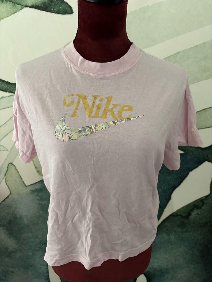 T shirt Nike fille - photo numéro 1