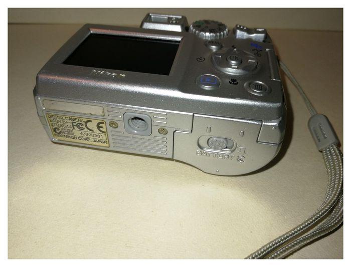 APN Nikon Coolpix 4600 4Mp Appareil photo Vintage / Excellent état - photo numéro 6