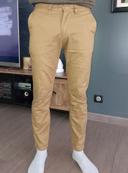 Chino taille 38 peu porté