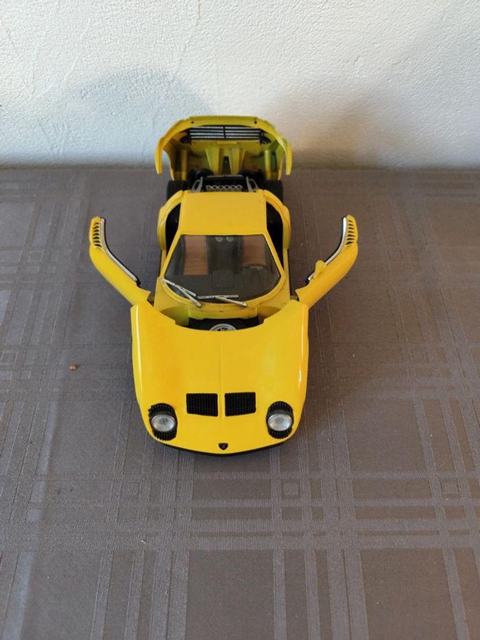 Voiture Lamborghini jaune 1/18 - photo numéro 2