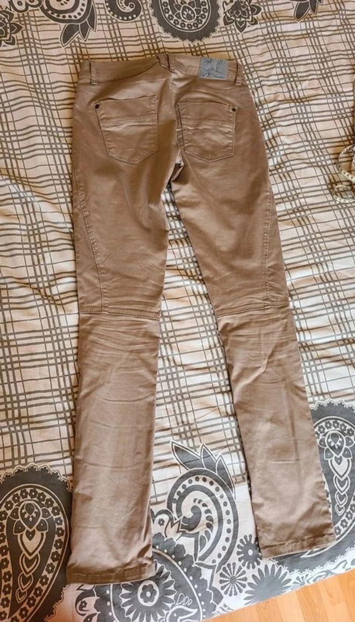 Pantalon beige Bershka 38 - photo numéro 5