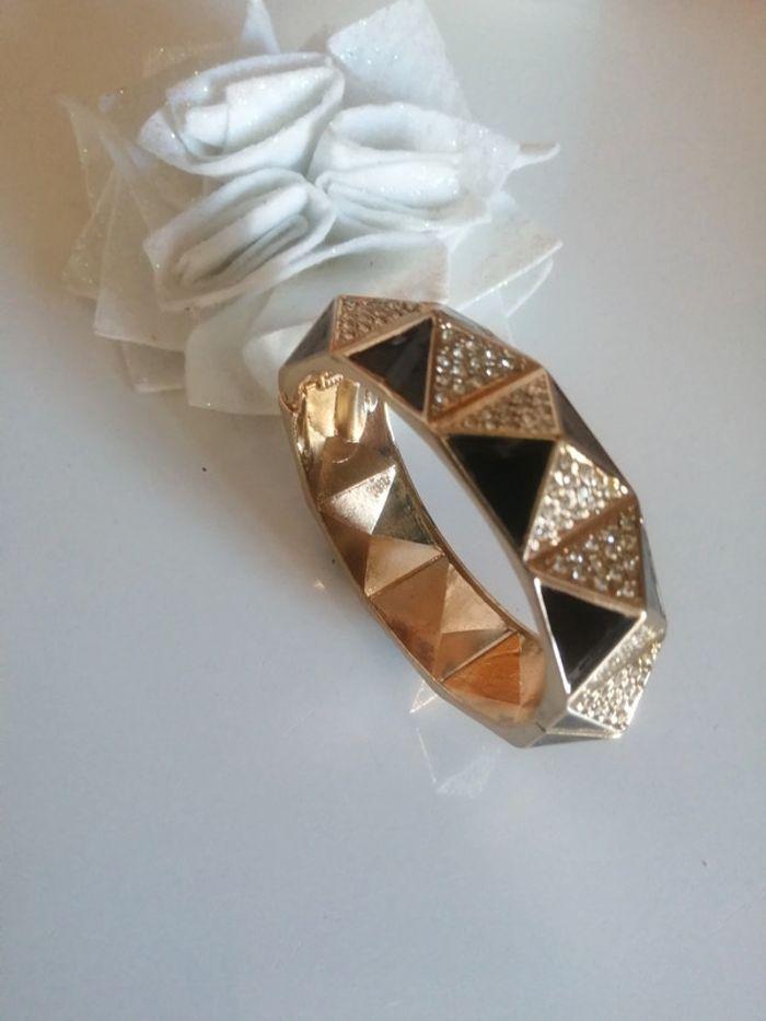 🌸Bracelet manchette Triangles noirs et strass "Mango" 🌸 - photo numéro 1