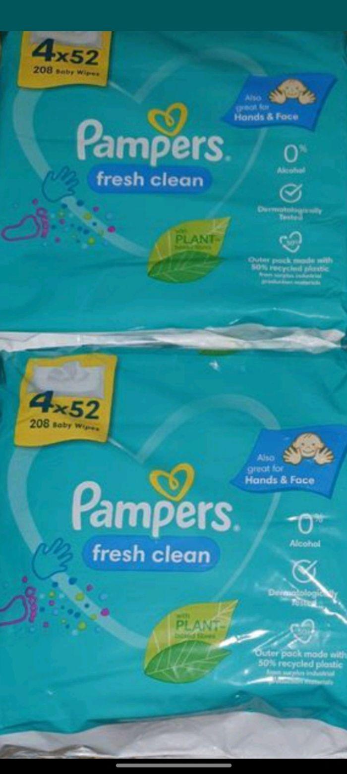 Lingettes Pampers fresh clean ( 2 paquets de 4x52 lingettes )