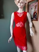 Robe rouge dentelle taille S