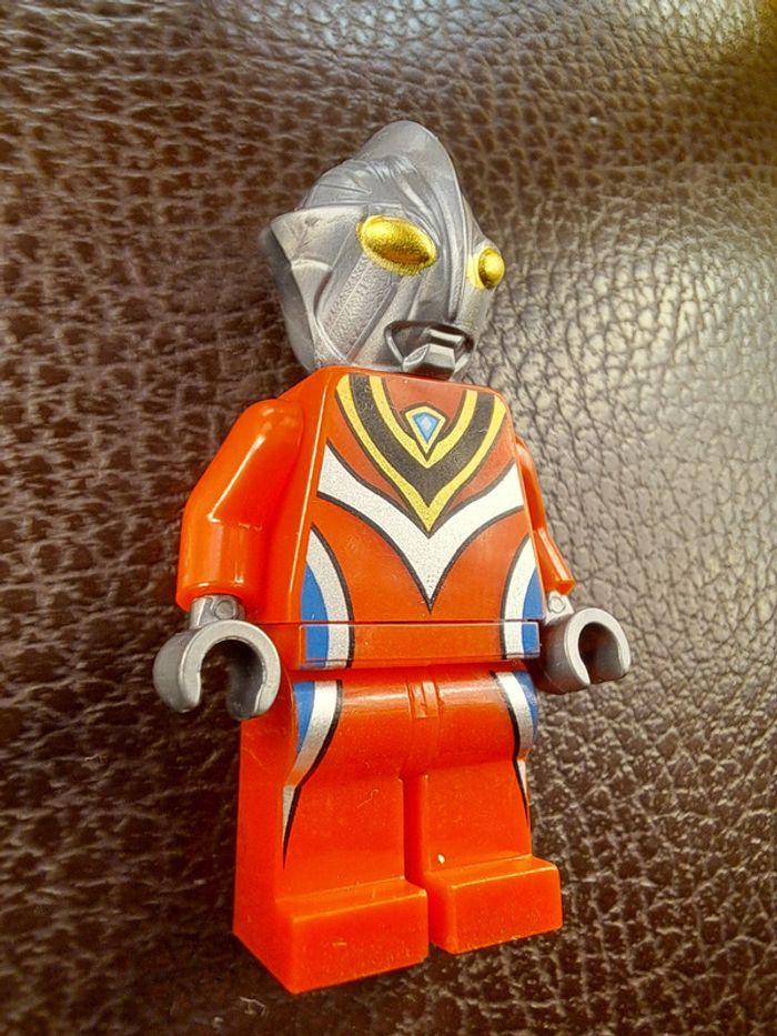 Figurine Lego compatible Ultraman - photo numéro 2