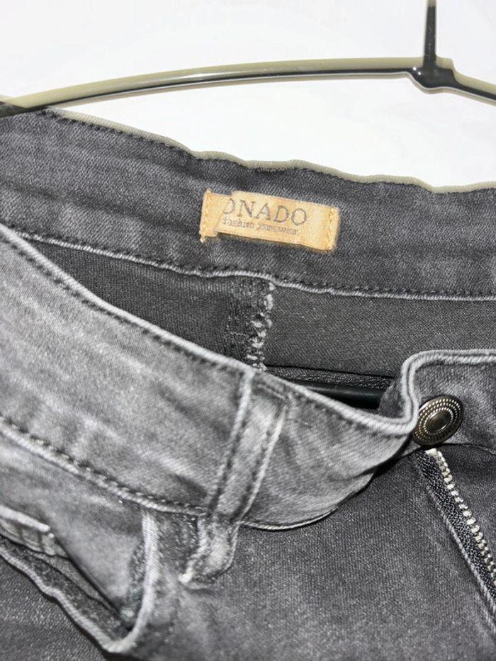 Jeans noir gris avec strass- taille 38/M - photo numéro 4