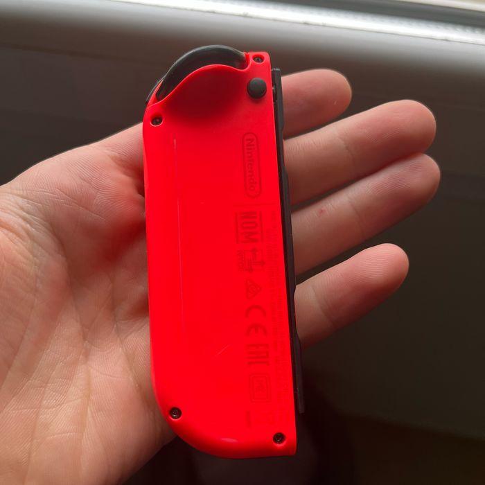 Joycon droit rouge - photo numéro 2