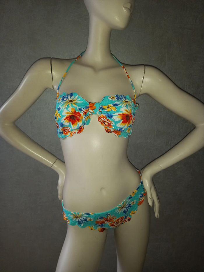 maillot de bain 2 pièces turquoise et fleurie rae taille 40