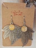 Boucles d'oreilles feuille avec pierre naturelle calcite