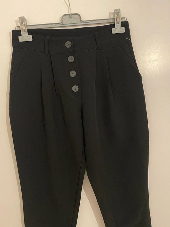 Pantalon coupe carotte style chino taille haute bouton devant neuf la halle taille 36 - photo numéro 2