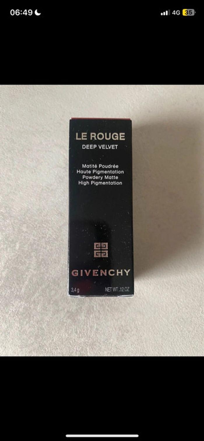 Rouge à lèvres 💄 - photo numéro 1