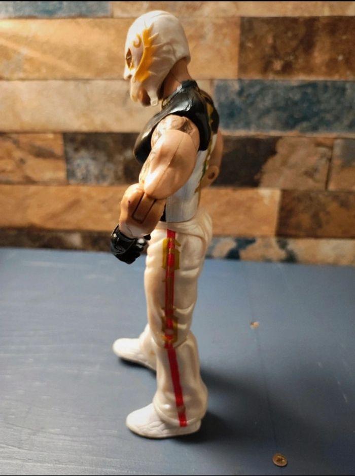 Figurine WWE Mysterio - photo numéro 3