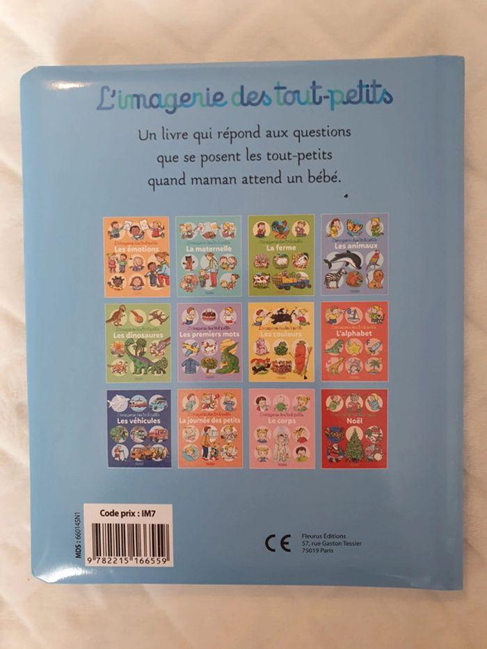 Livre imagier des tout-petits attendre un bébé - photo numéro 2