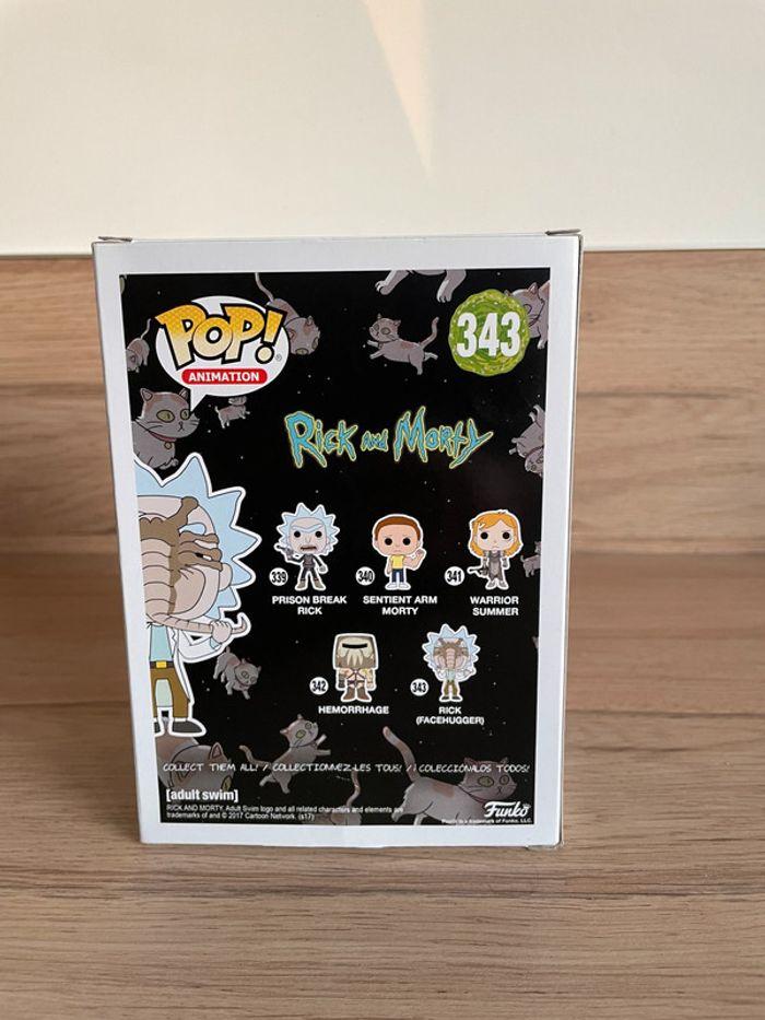 Figurine Funko Pop Rick et Morty : Rick (Facehugger) 343 Only at Gamestop edition - photo numéro 3