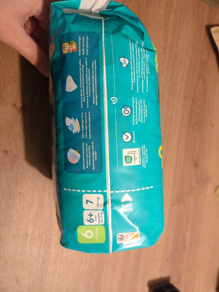 Pampers baby dry taille 6 - photo numéro 2