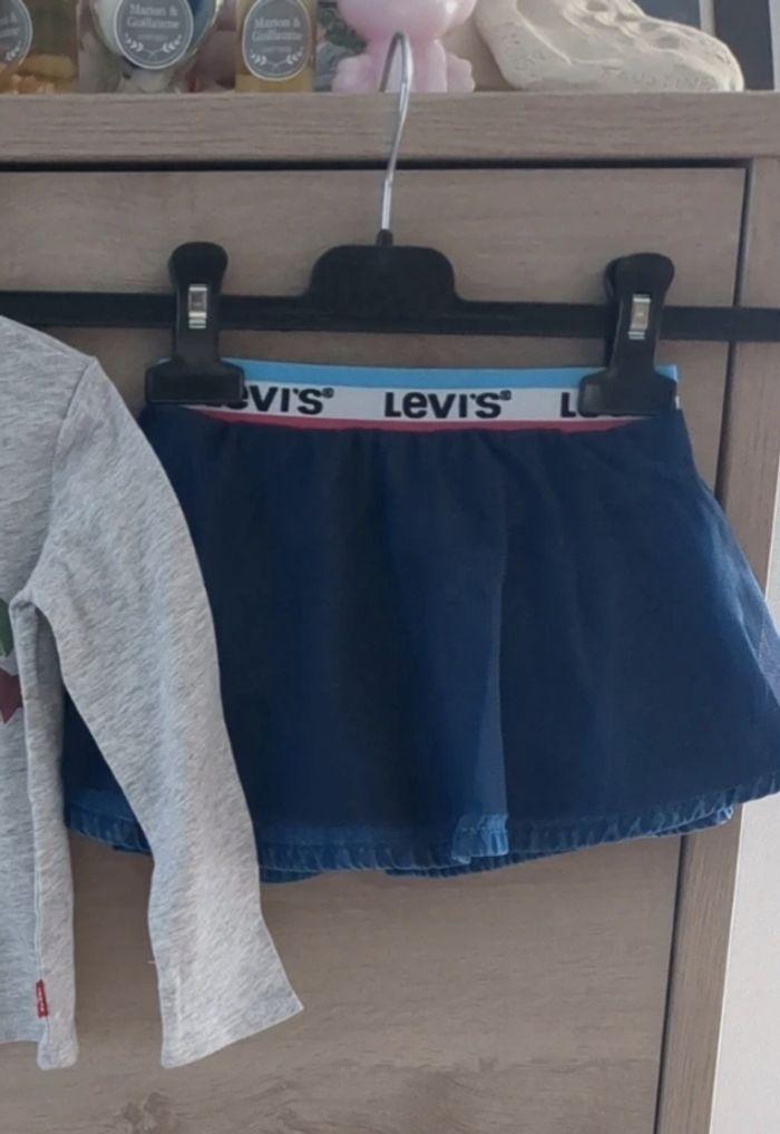 Ensemble Tee shirt et jupe Levis 18 mois - photo numéro 3