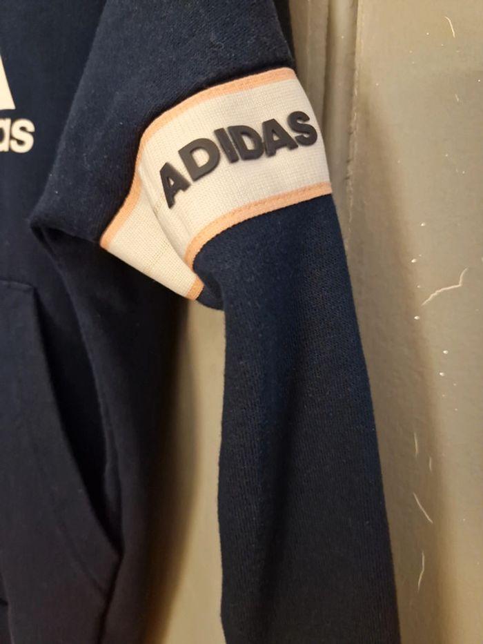 Gilet Adidas 7/8 ans très bon état - photo numéro 2