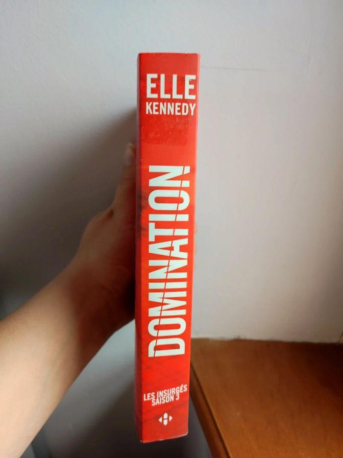 Livre "domination" de elle kennedy saison 3 - photo numéro 3