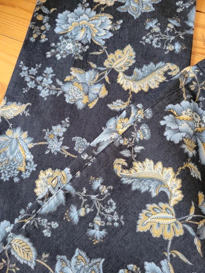 Pantalon jean bleu marine fleurs arabesques taille XXL/44/16 - photo numéro 3