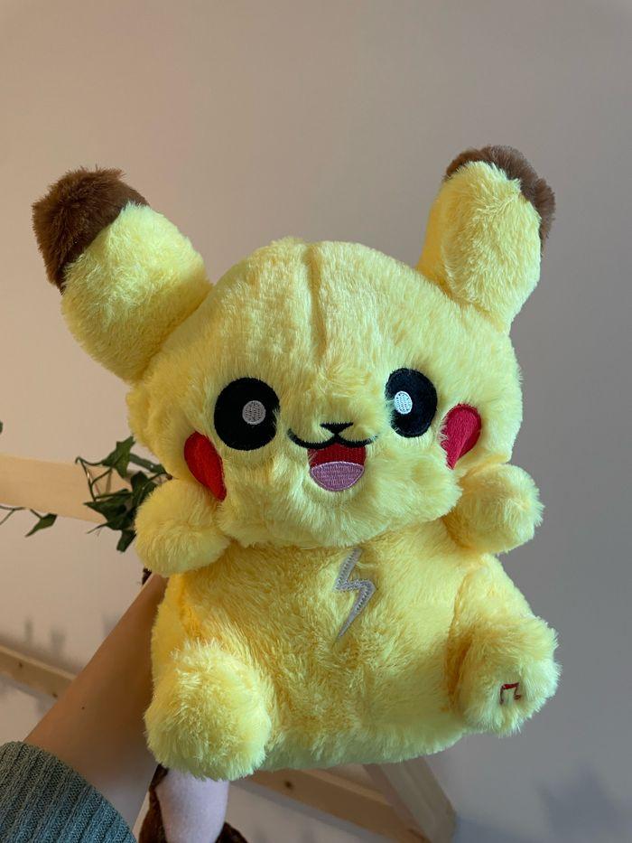 Peluche respirante lumineuse Pokémon Pikachu - photo numéro 5