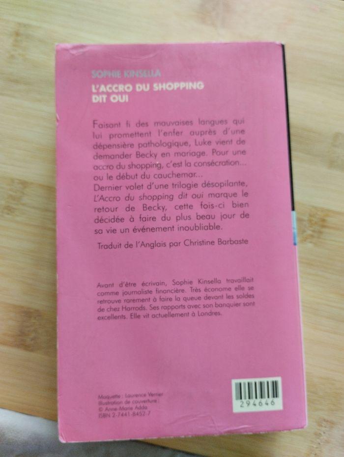 Roman L accro du shopping dit oui - photo numéro 2