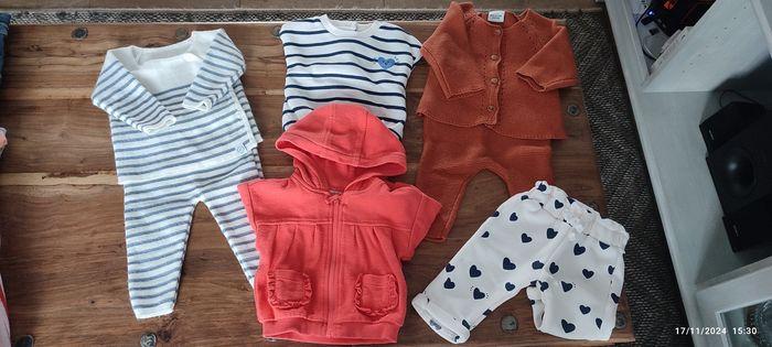 Lot de vêtements bébé - photo numéro 2