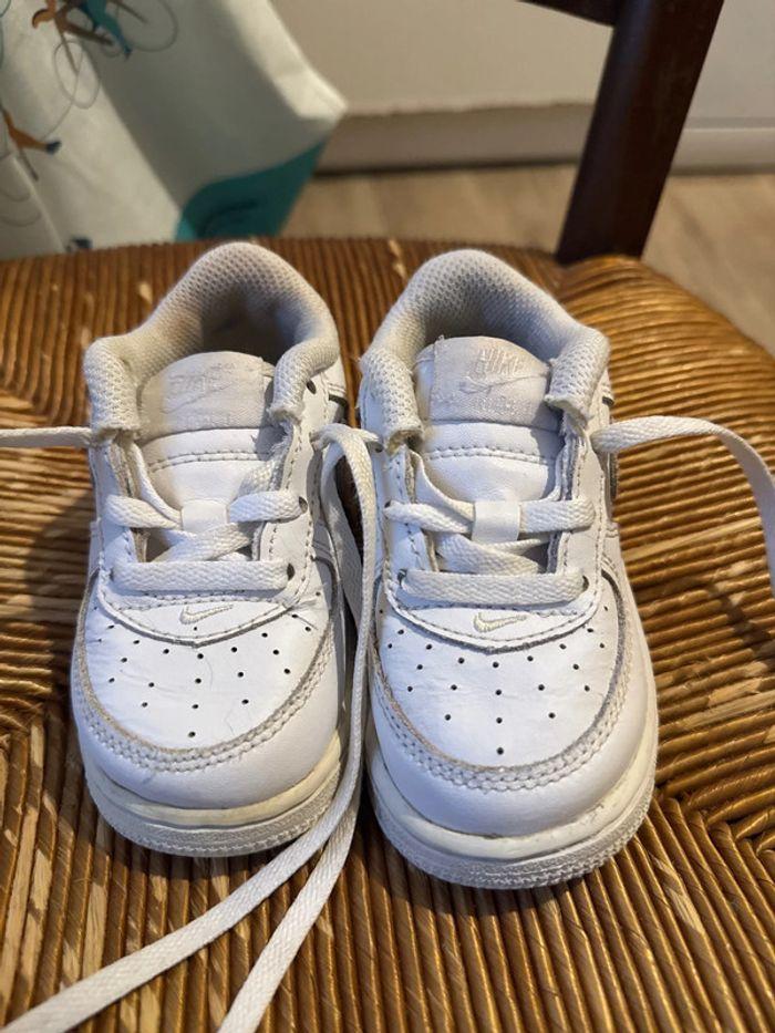 Nike air force 1 bébé taille 22 - photo numéro 1