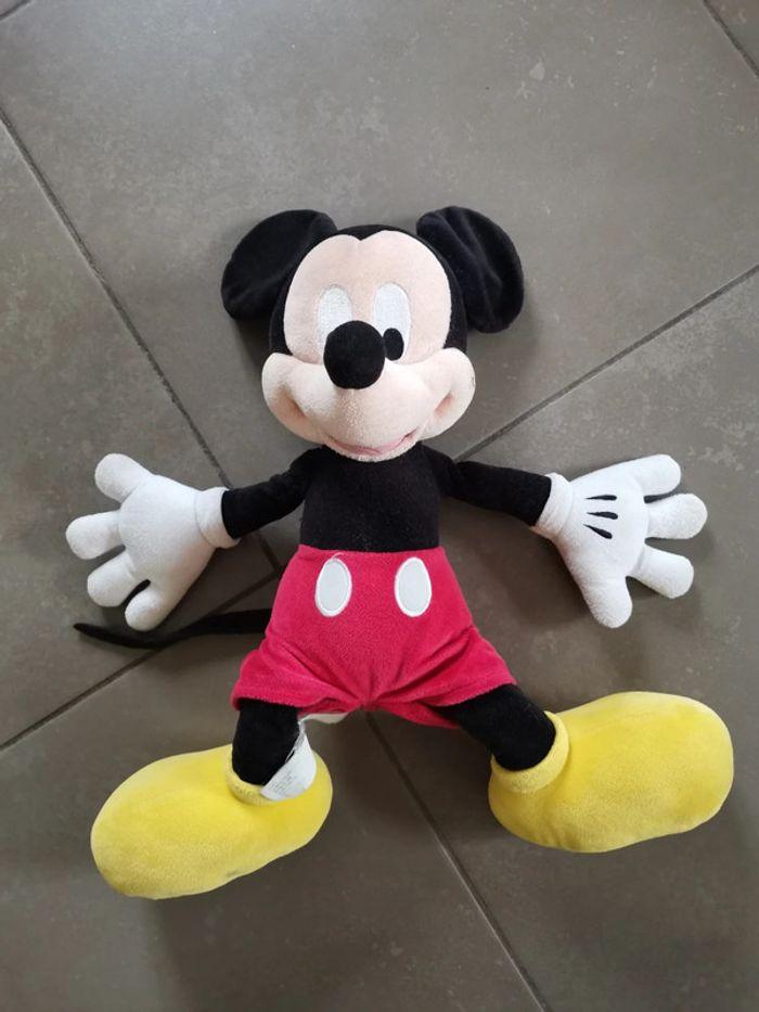 Peluche Mickey disneyland - photo numéro 1