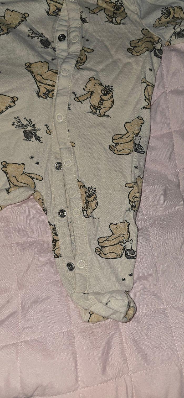 Grenouillère légère H&M naissance - 56 cm - Adorable motif ourson 🐻 - photo numéro 2