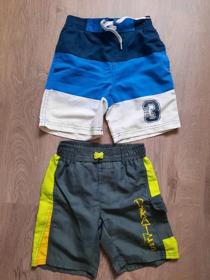 Lot de 2 shorts de bain 4-5ans - photo numéro 1