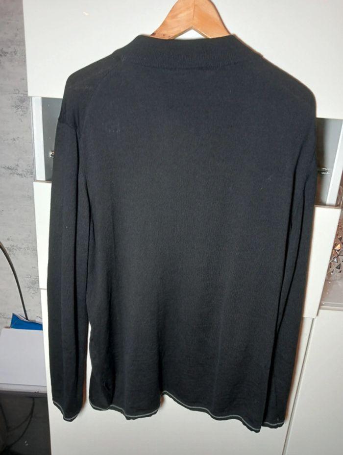 Pull Hugo Boss 100%laine vierge - photo numéro 2