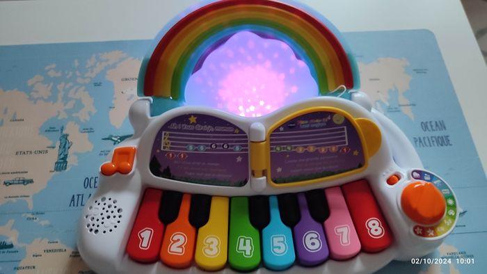 Piano Arc en ciel  lumi magique VTech tbe - photo numéro 4