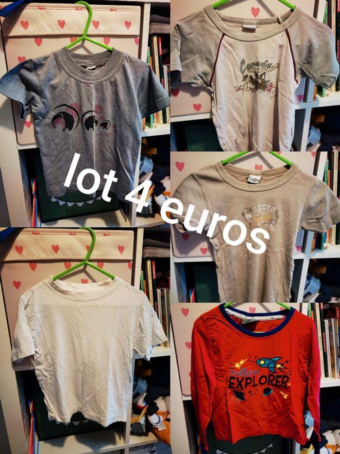 Lot de tshirt - photo numéro 1