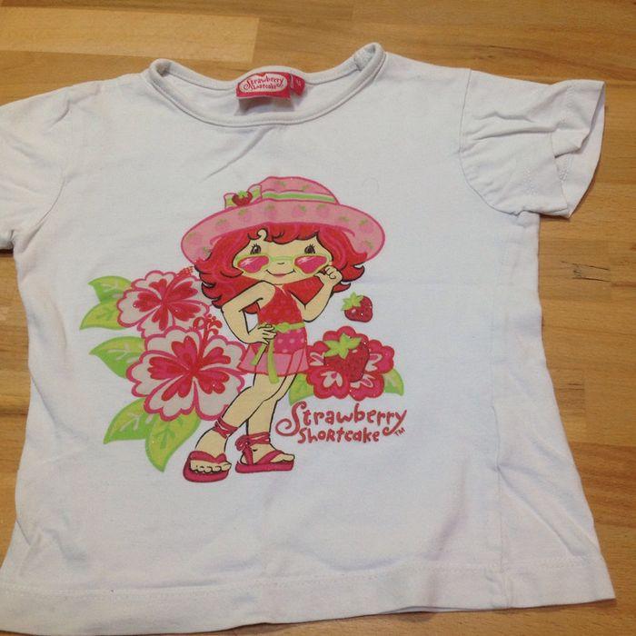 Tee-shirt Charlotte aux fraises 4 ans - photo numéro 2