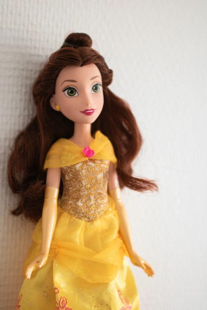 Poupée Barbie Disney Belle Poussière d'Etoiles - photo numéro 2