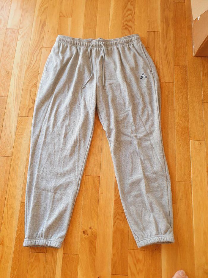 Pantalon de Survêtement  "Nike Jordan" pour femme neuf avec étiquette taille XL. - photo numéro 1