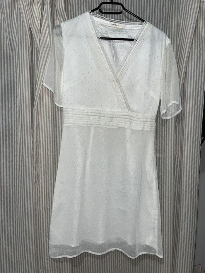 Sublime robe blanche taille S - photo numéro 1