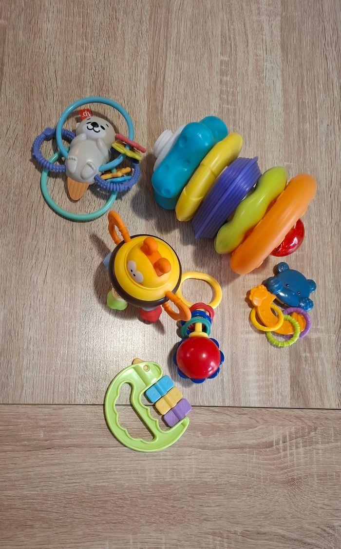 Jouets bébé - photo numéro 1