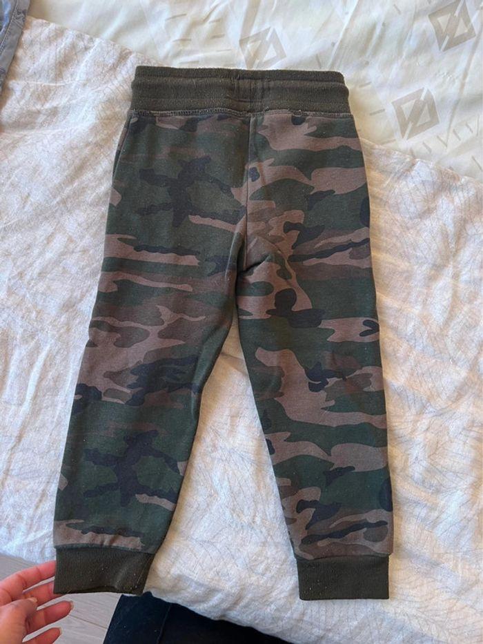 Jogging motif camouflage militaire - photo numéro 6