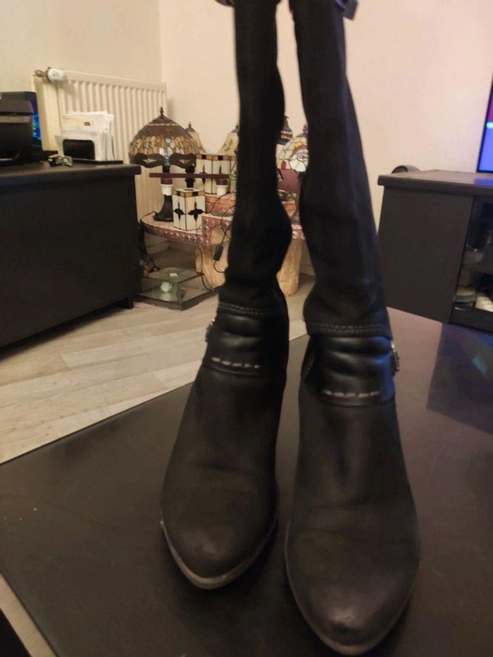 Bottes noir T 37 - photo numéro 2