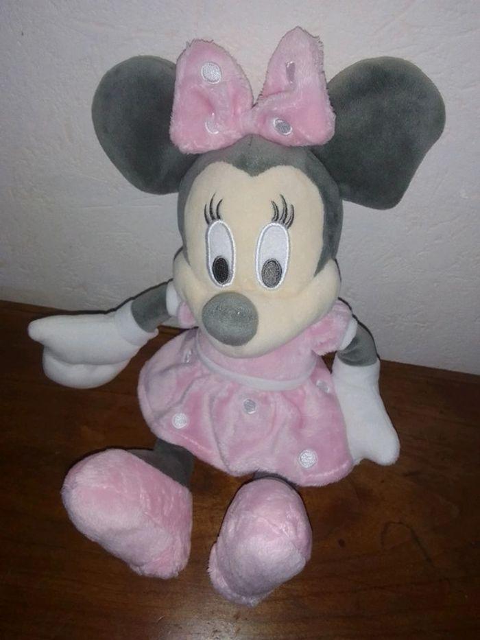 Peluche doudou Minnie 34cm