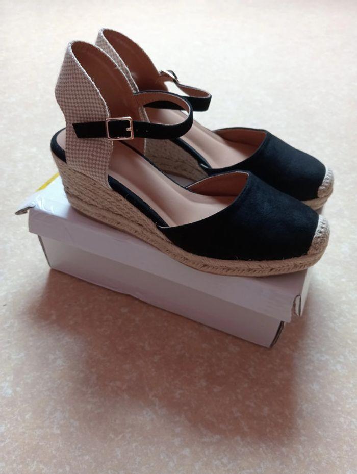 Espadrilles noires neuves