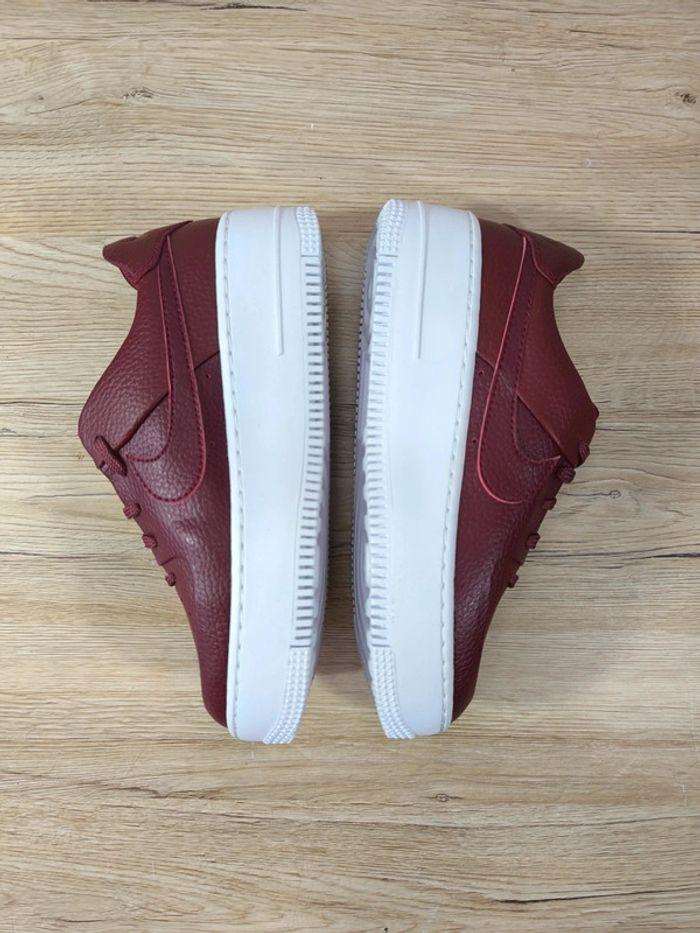 Baskets Nike air force one sage low bordeaux neuves sans boîte pointure 37 - photo numéro 4